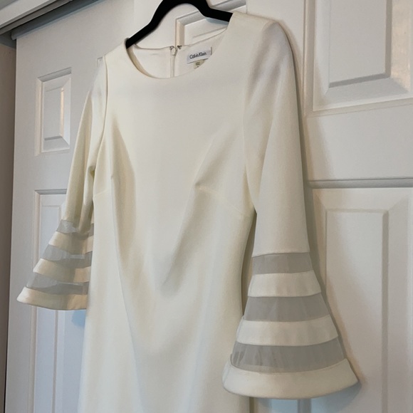 Detailed Midi white dress - Picture 2 of 4